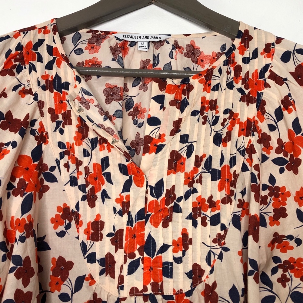 Elizabeth and James Floral Print Long Sleeve Pleated Front Blouse - Picture 3 of 11